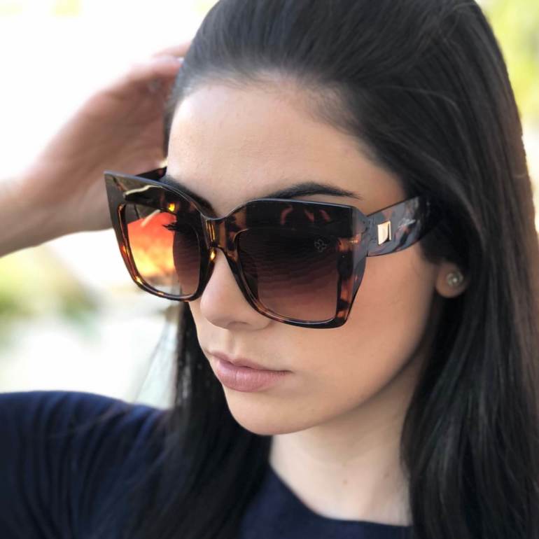 Óculos de Sol Isabela Oncinha