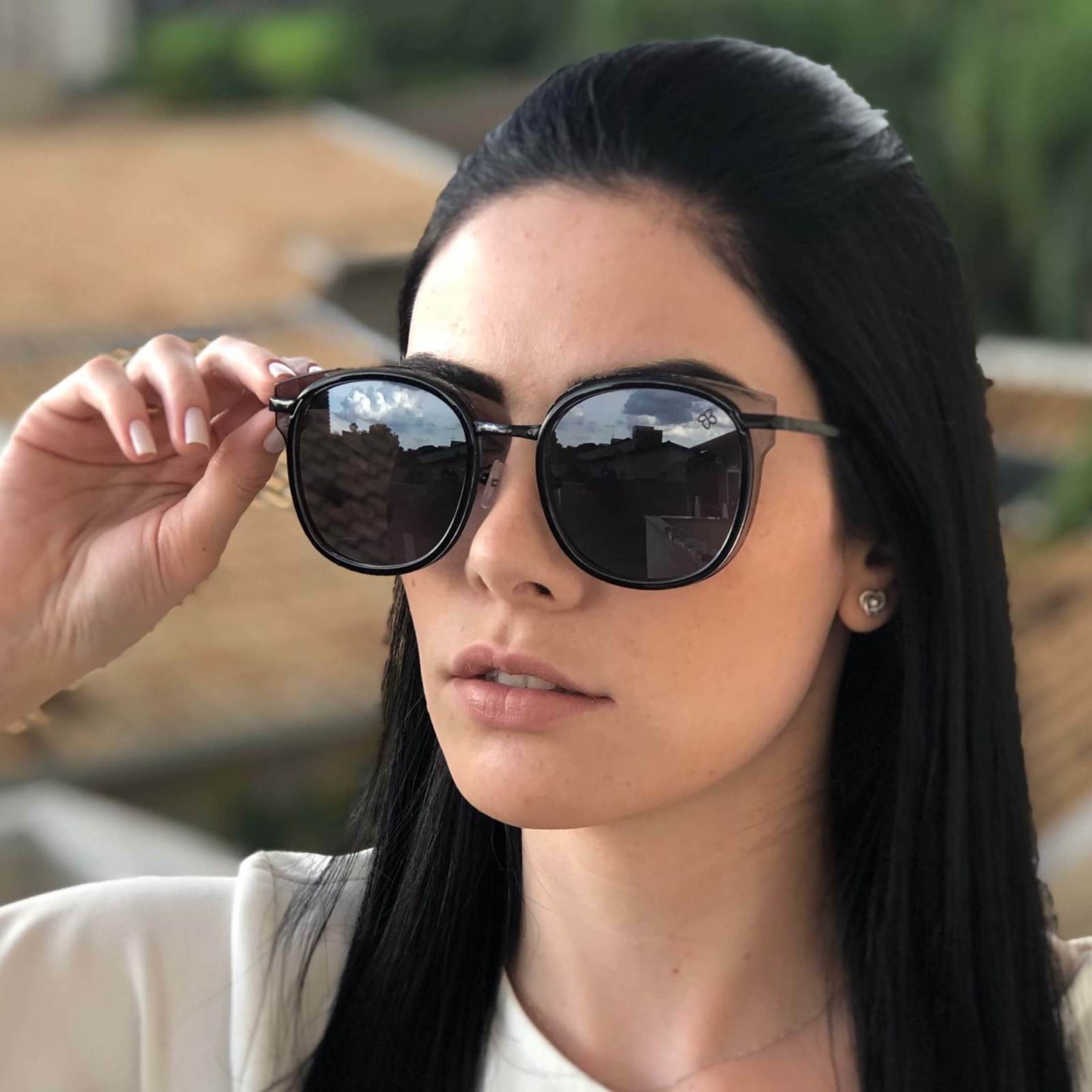 Óculos de Sol Feminino Quadrado Preto Fosco Carla - Safine